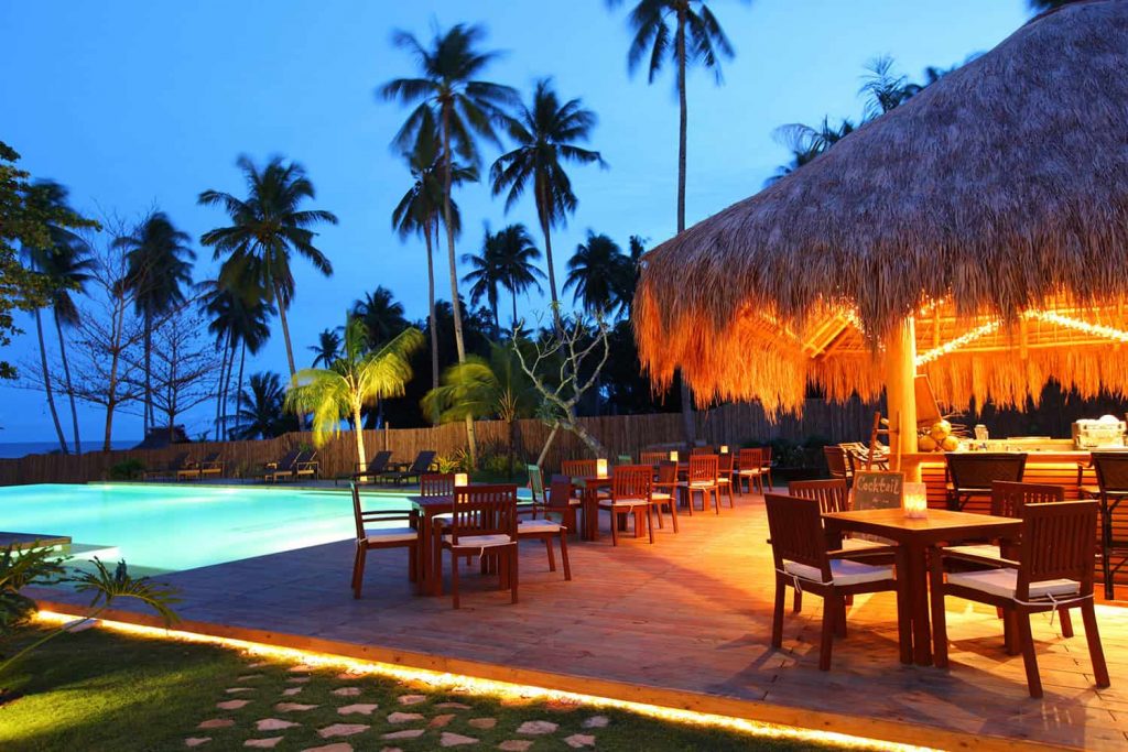 Philippines Diving holidays Atmosphere Resort Pool Bar