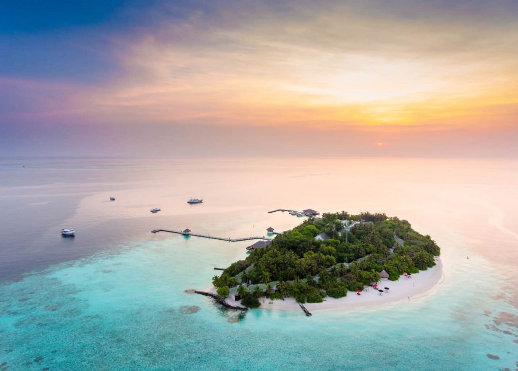 Maldives Diving Holiday Eriyadu Island Resort - Sunset